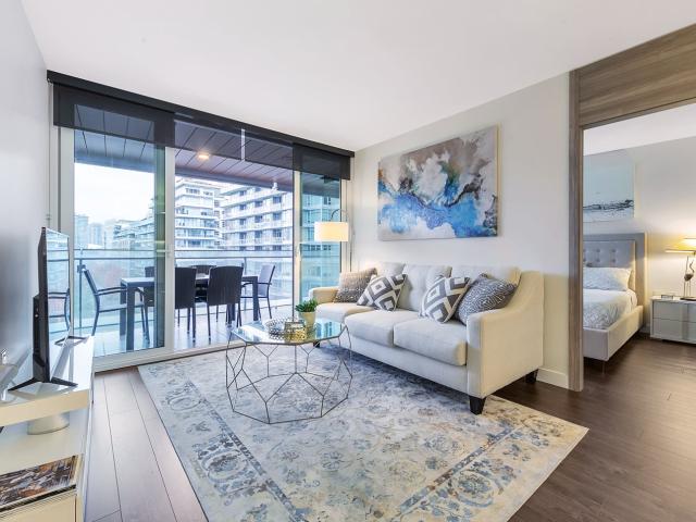 Apartment/Condo For Rent in False Creek, Vancouver West