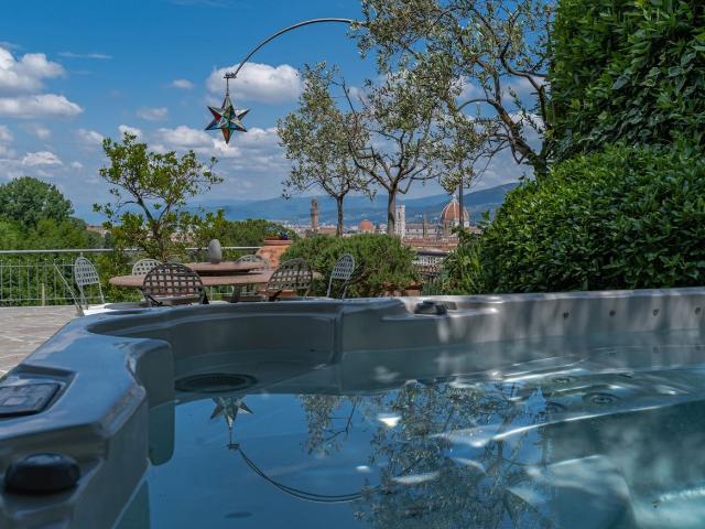Apartments Florence Villa Belvedere with pool