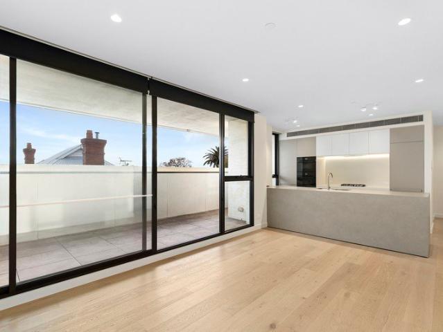 APARTMENTS WELL ABOVE YOUR AVERAGE RENTAL. * WITH ALL UTILITIES INCLUDED