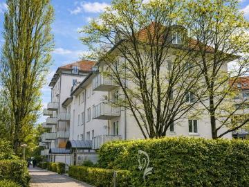 Apartment mit Terrasse in urbaner Münchner Lage
