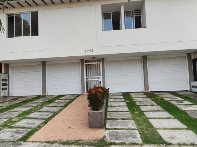 APARTAESTUDIO AVENIDA 4A # 47 AN 23, Urbanización La Flora, Cali