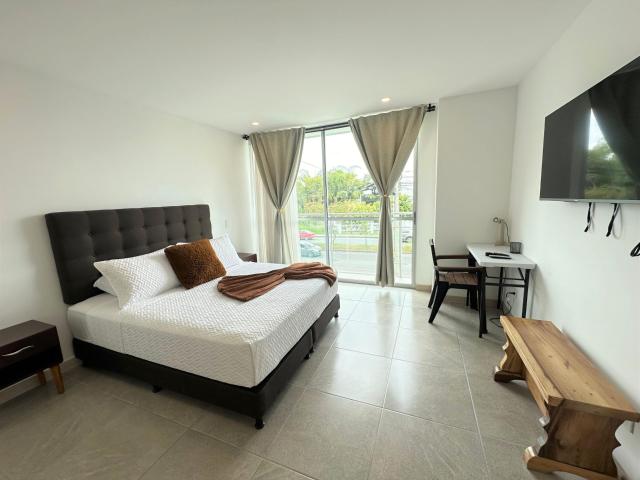 APARTAESTUDIO AMOBLADO en Avenida Centenario para arriendo