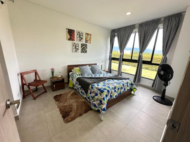 APARTAESTUDIO AMOBLADO en El caimo para arriendo