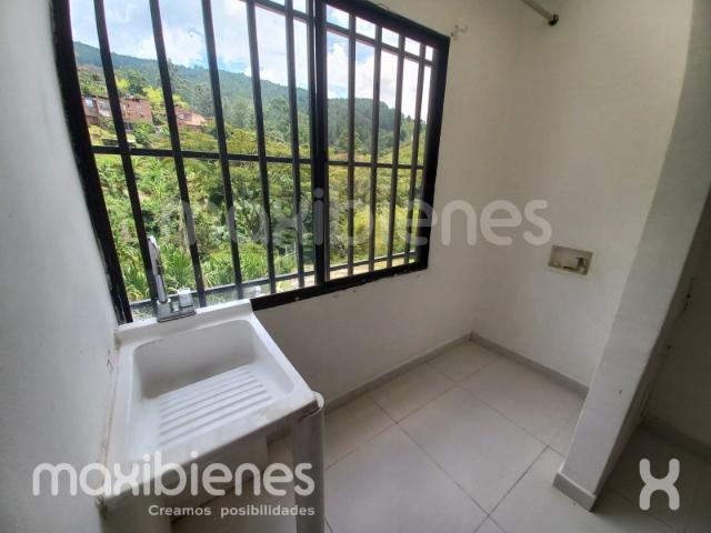Apartaestudio EN ARRIENDO EN Medellín EN BELEN AGUAS FRIAS 370593 $950.000