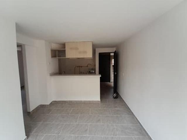 Apartaestudio En Arriendo En Barrio Cristóbal, Medellín