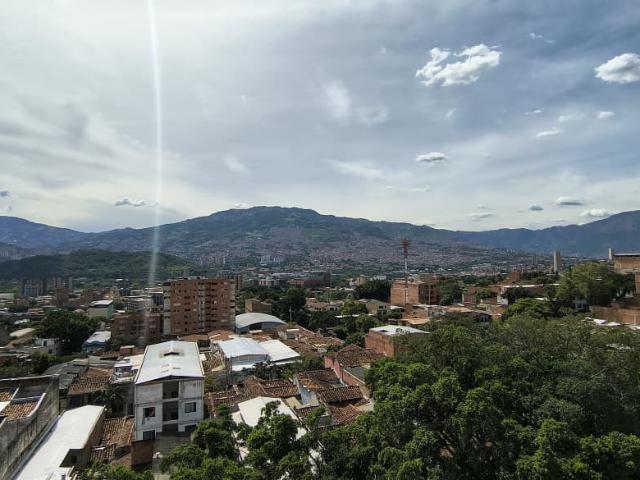 Apartaestudio En Arriendo En Prado Centro, Medellín