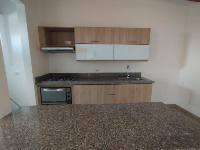 Apartaestudio en arriendo, Viva la ceja