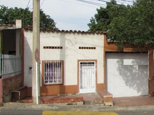APARTAESTUDIO en Loma De Bolívar