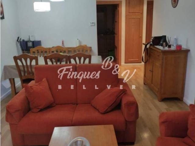 Apartament en lloguer mesos Juliol 1200 i setembre1 1000