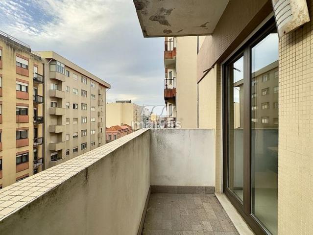 Apartament in Matosinhos Sul, Matosinhos e Leça da.