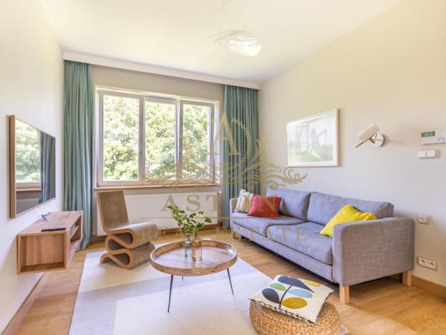Apartament w kameralnym budynku na Żoliborzu