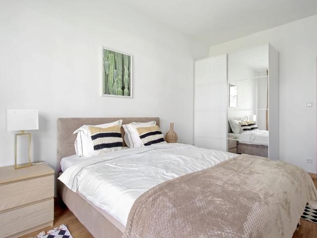 Apartament w prestiżowym budynku Grzybowska 4 66.4 m²