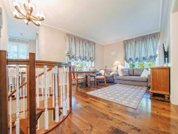 Apartament z dwoma sypialniami, Dębowa 12/1
