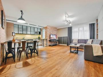 Apartament z dwoma sypialniami, Winieckiego 18/1