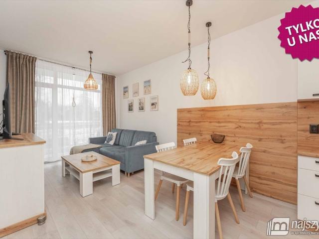 Apartament z tarasem 150 m od morza z basenem i placem zabaw