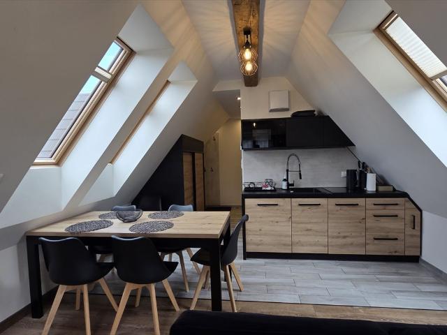 Apartament 51 m² z balkonami pełne wyposażenie i infrastruktura