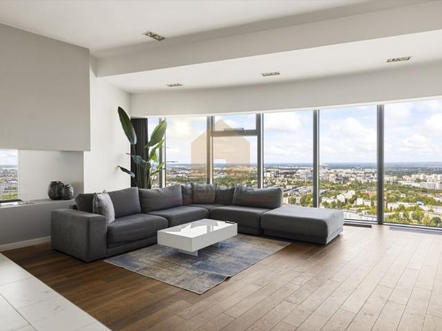 Apartament 98 m² na 33. piętrze Sky Tower Wrocław