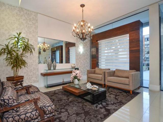 Apartamento 4 dormitórios Mobiliado no Água Verde1
