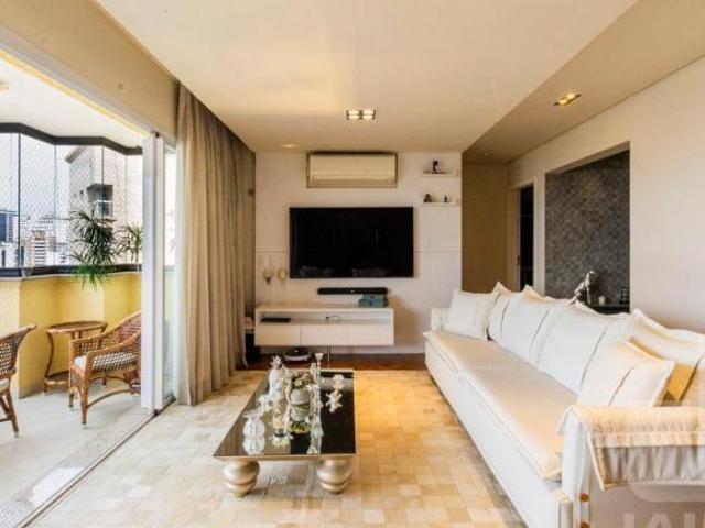 APARTAMENTO 4 DORMITORIOS SENDO 4 SUITES 6 BANHEIROS SALA 3 AMBIENTES 4 VAGAS