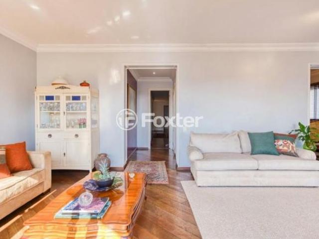 Apartamento, 4 dormitórios, 192 m², em Perdizes