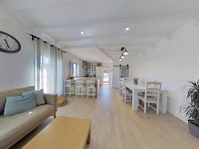 Apartamento 4 dormitorios 136 m2 155m² Rustical Mont Roig