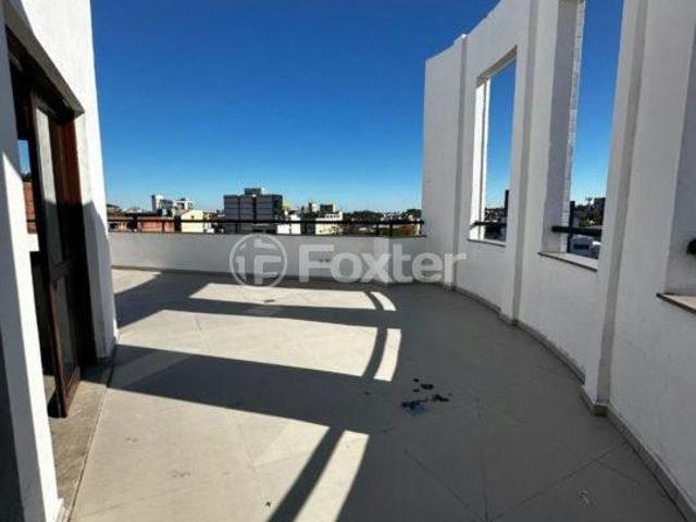 Apartamento, 4 dormitórios, 240 m², em Centro