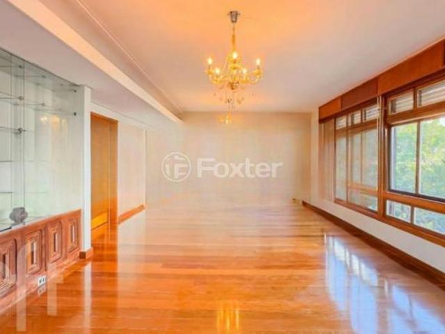 Apartamento, 4 dormitórios, 250 m², em Farroupilha