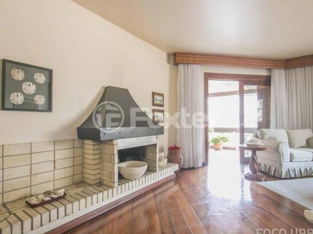 Apartamento, 4 dormitórios, 204 m², em Bela Vista
