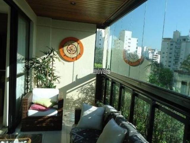 Apartamento 4 Quartos 3 Suites 4 Vagas no Morumbi. Analisa Permuta!