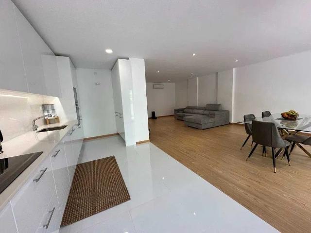 Apartamento 4 Quartos