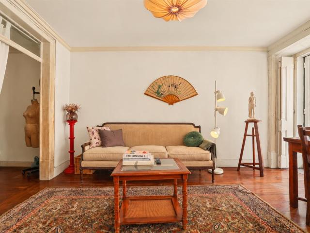 Apartamento, 4 quartos, Lisboa, Chaido 85m² Misericórdia