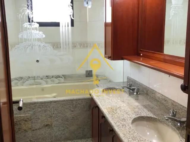 Apartamento, 4 Quartos para Alugar, 228 m² por R$ 7.200,00