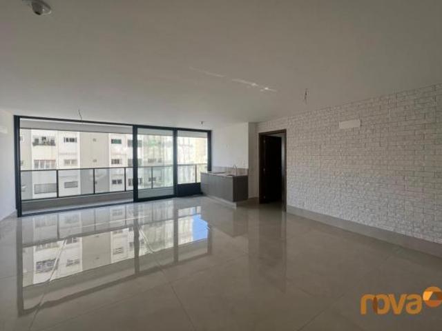 Apartamento 4 suites no Setor Oeste