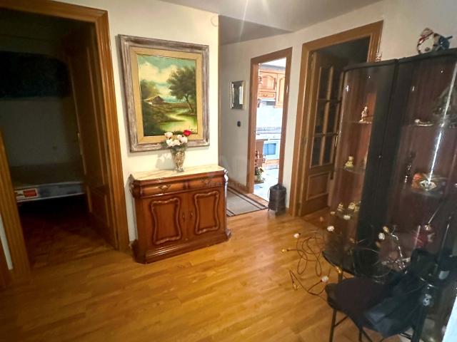 Apartamento 5 dormitorios 106 m2