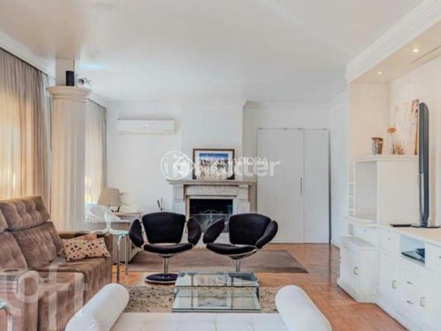 Apartamento, 5 dormitórios, 304.41 m², em Santana