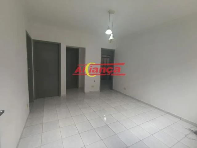 Apartamento 60m², com 2 quartos para locação na Centro de Guarulhos R$ 1.600,00