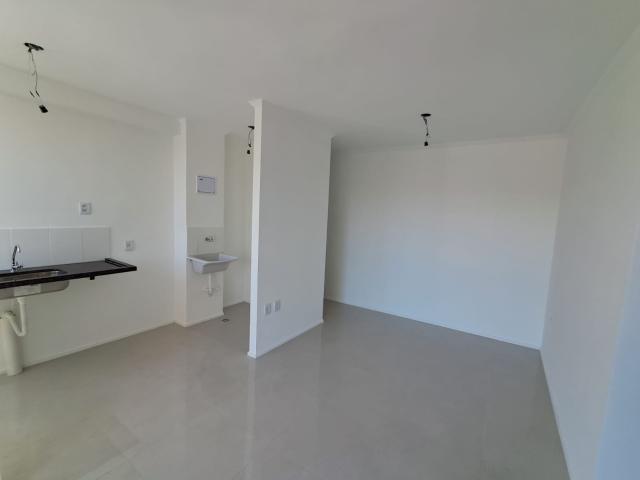 Apartamento 61m² no ED. NOW PRAÇA C8 — Setor Sudoeste | 3 Quartos, 1 Suíte