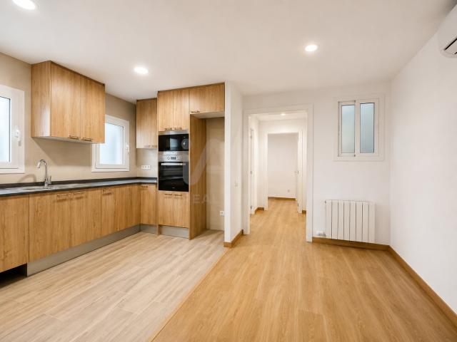 Apartamento 6 dormitorios 144 m2 189m² Barcelona