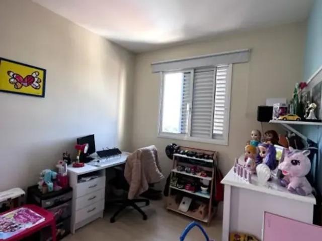 Apartamento 96 m² com Suíte e 2 Vagas no Jardim Satélite