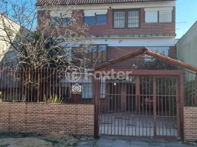 Apartamento, 9 dormitórios, 650 m², em Sarandi