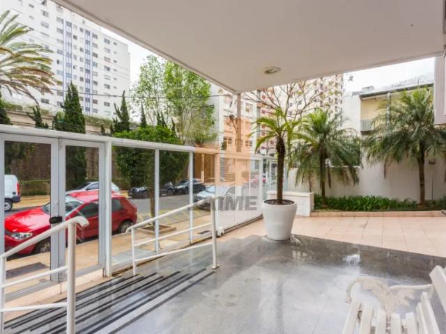 Apartamento espaçoso em Santa Cecília | 3 dormitórios, metrô próximo