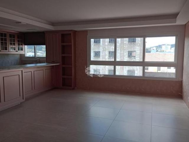 Apartamento 03 dormitórios com 01 suíte, semimobiliado no Centro de São Marcos