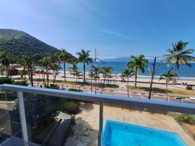 Apartamento 03 dormitórios com linda vista frente mar na Martim de Sá