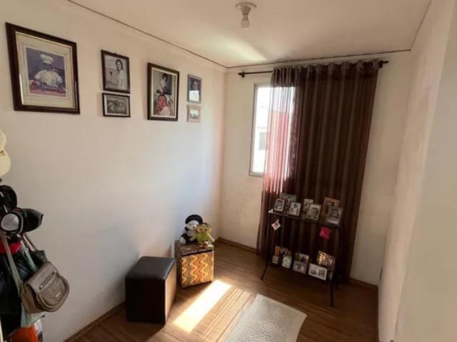 Apartamento 03 dormitorios com varanda
