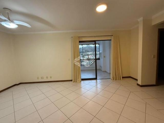 Apartamento 03 dormitórios no Centro
