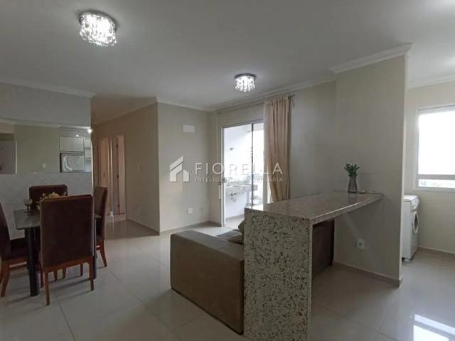Apartamento 03 dormitórios, sendo 01 suíte para alugar no bairro Pedra Branca Palhoça/SC