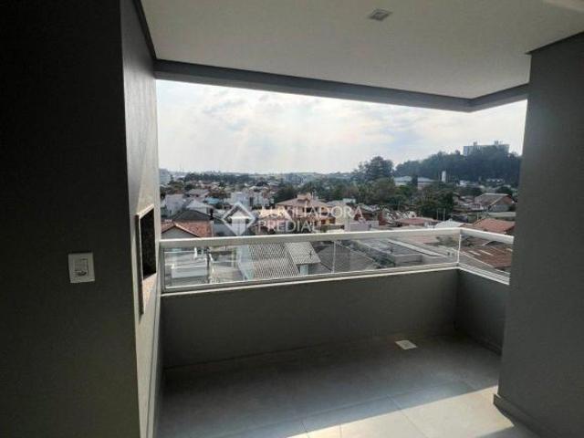 Apartamento 03 dormitórios sendo 1 suíte no Bairro Scharlau