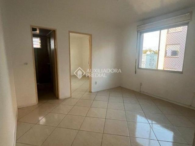 Apartamento 01 dormitório no condomínio Piratini III