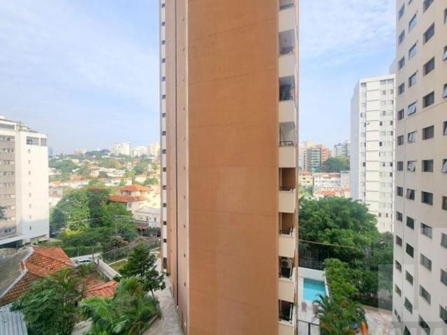 Apartamento 01 dormitório com vaga em Santa Cecilia