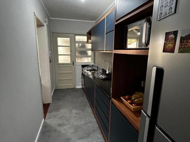 Apartamento 01 dormitório, 40 m² no bairro Partenon
